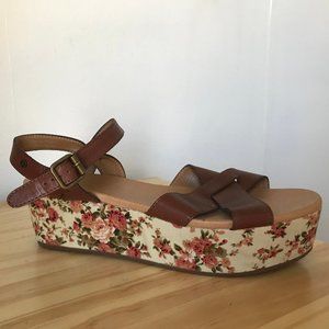 Bass Floral Leather Platform Sandals